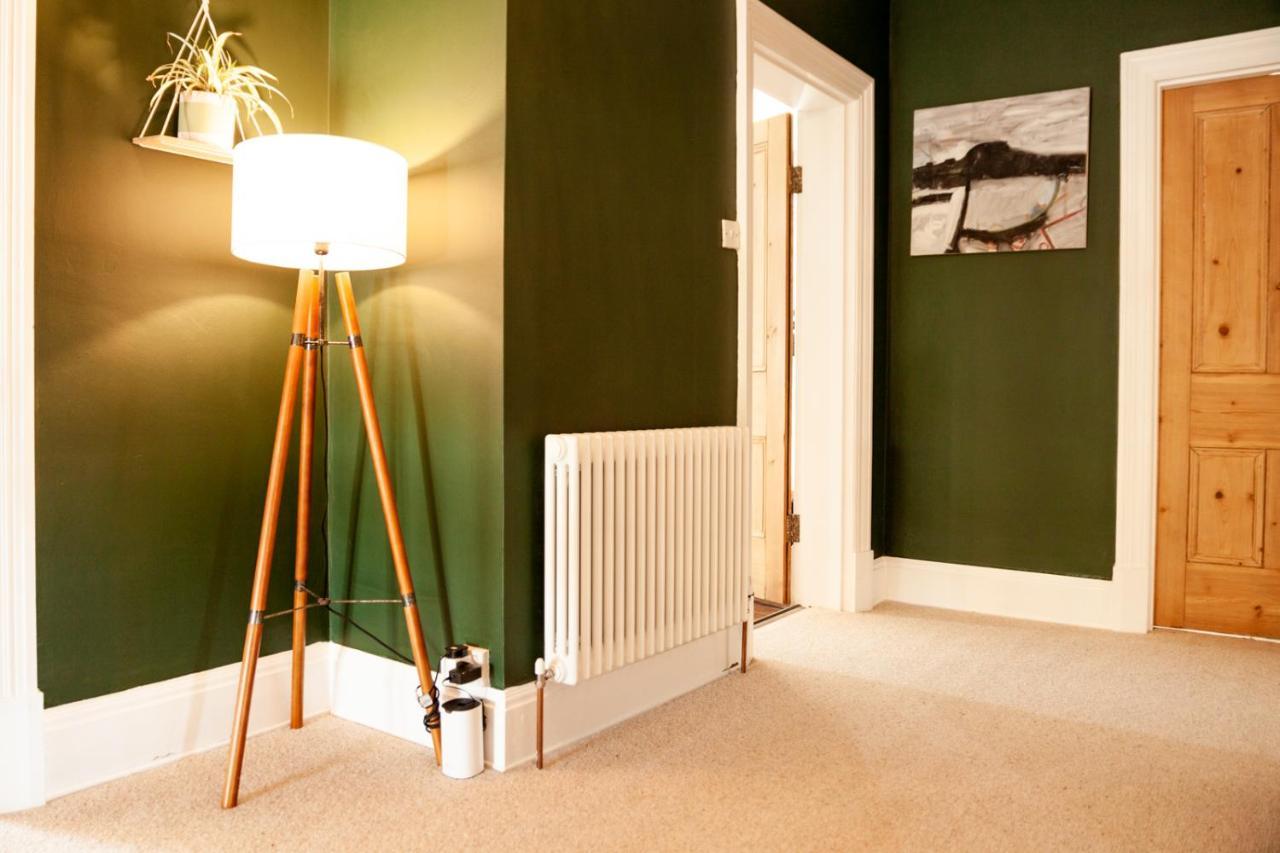 The Old Vicarage Bed & Breakfast Moylgrove Luaran gambar