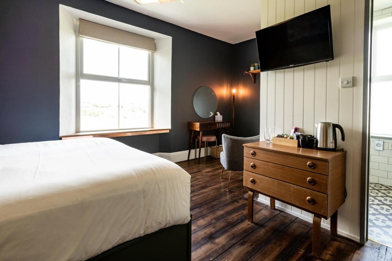 The Old Vicarage Bed & Breakfast Moylgrove Luaran gambar
