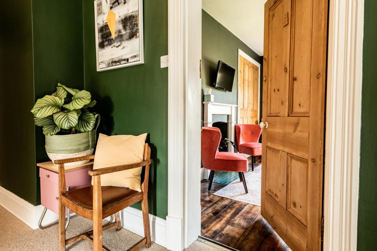 The Old Vicarage Bed & Breakfast Moylgrove Luaran gambar